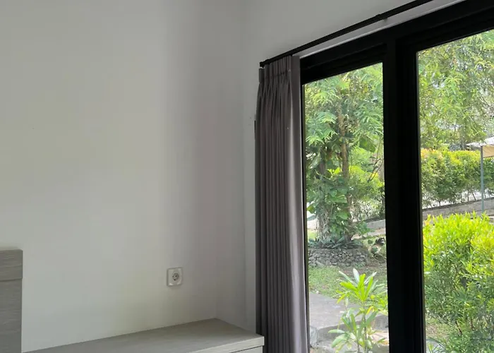 New W Guest house Jimbaran (Bali)